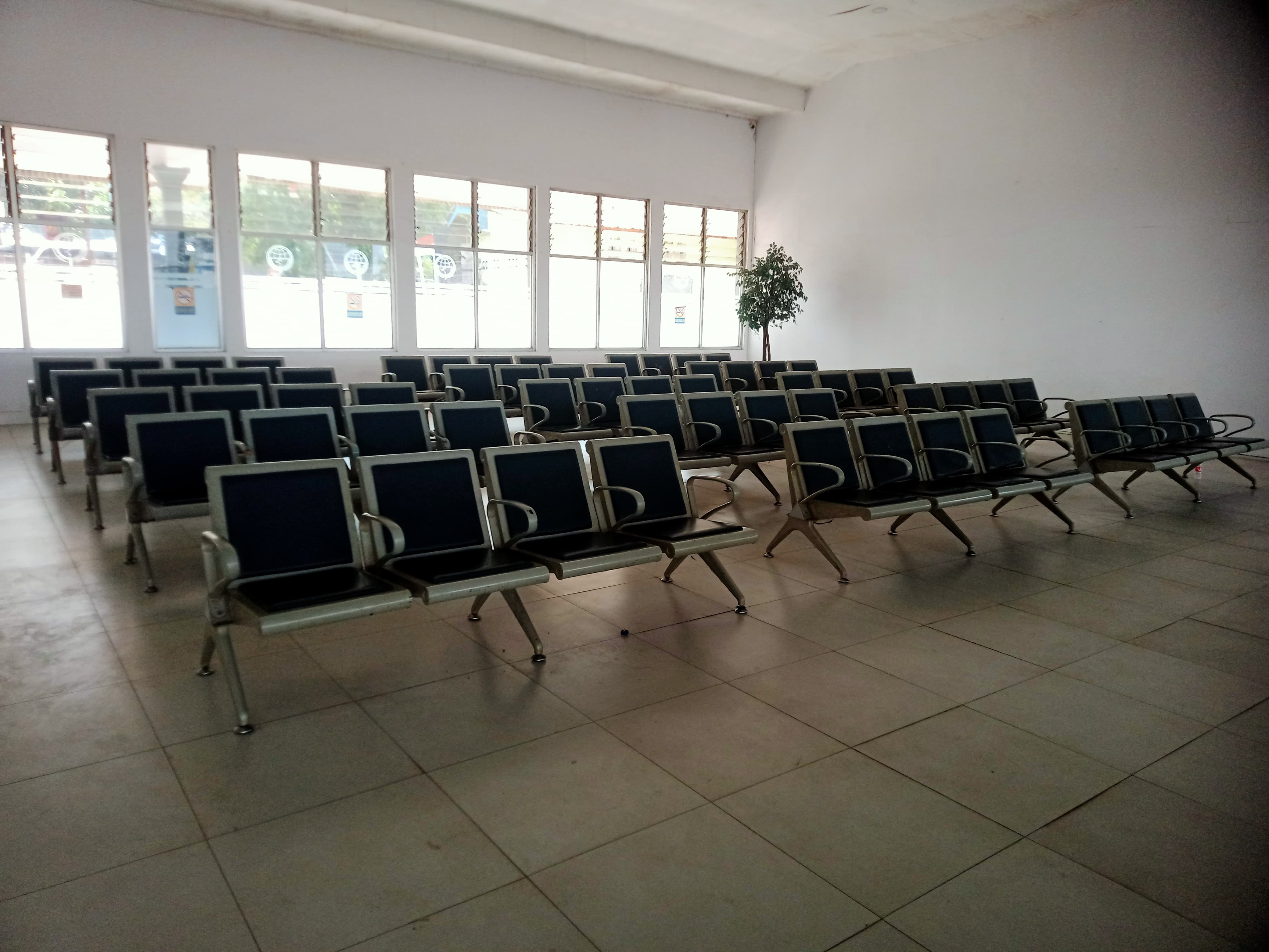 Ruang Tunggu Penumpang